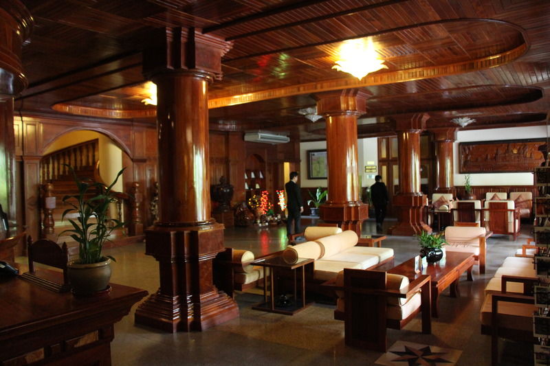 Lin Ratanak Angkor Hotel Siem Reap Exterior photo