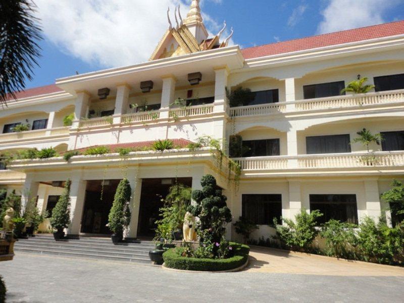 Lin Ratanak Angkor Hotel Siem Reap Exterior photo